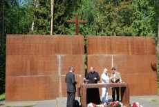 ksiądz Franciszek Longchamps de Bérier odprawia Mszę Świętą 